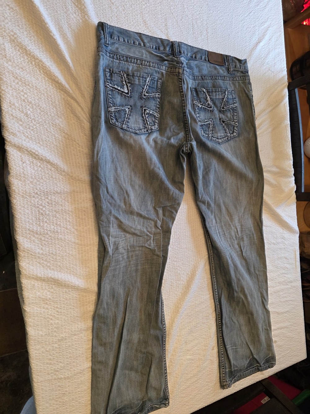 Flypaper Men's Light Blue Straight Jeans with Distressed Pocket Accents 38x32
